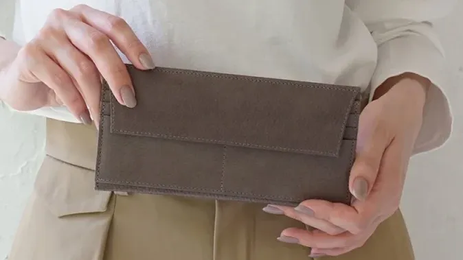極薄長財布の魅力と使い勝手